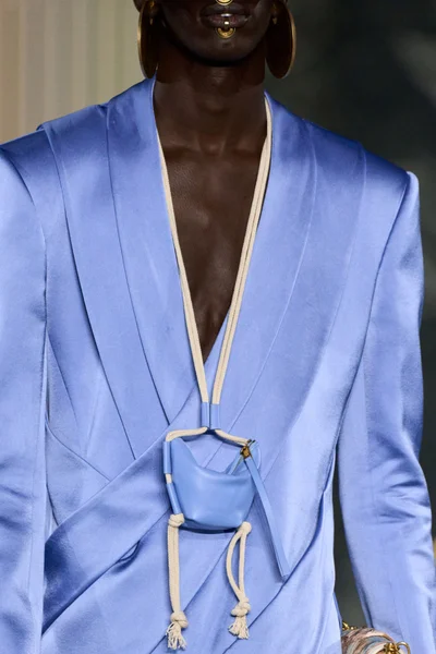 Look 201